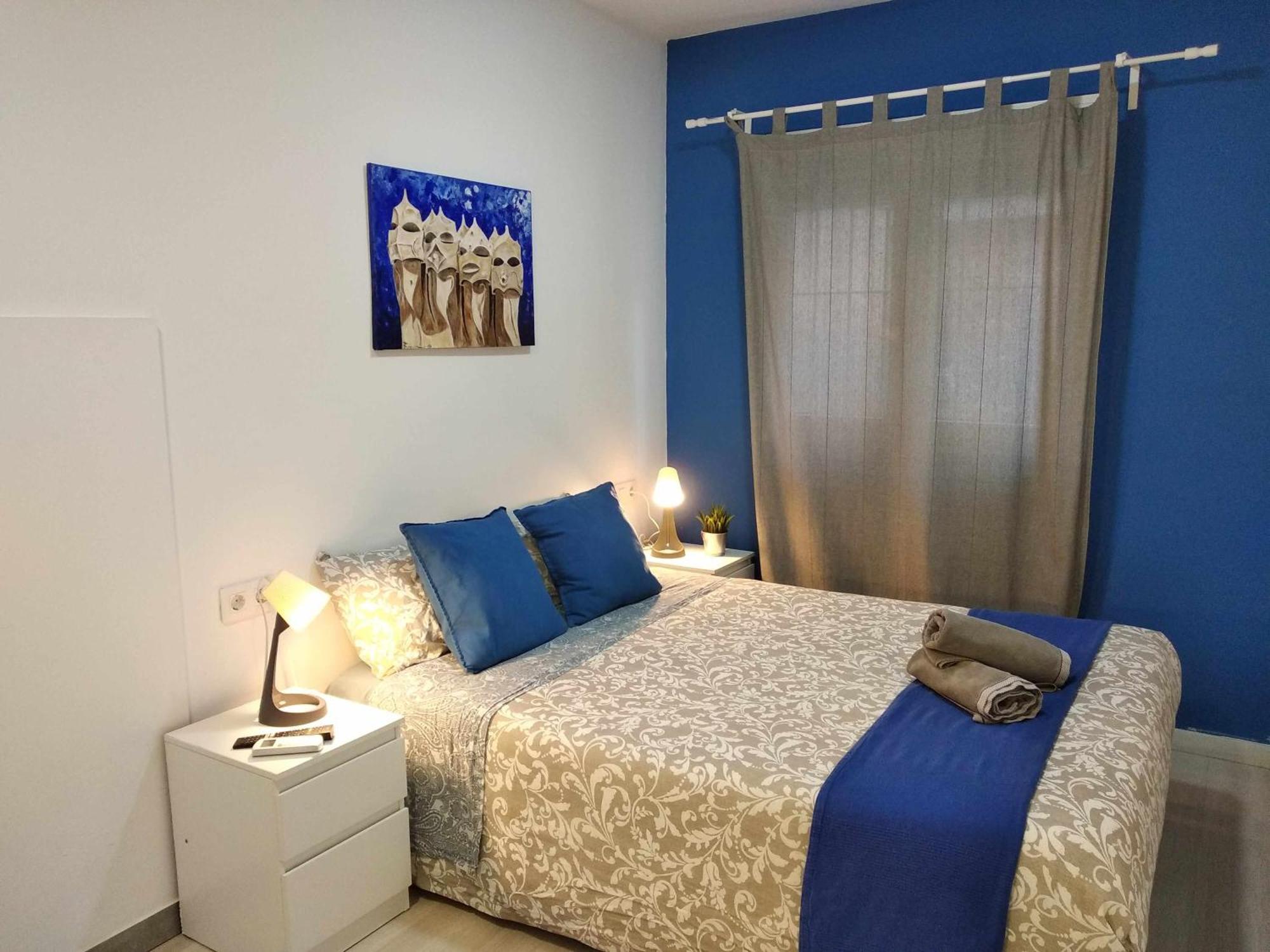 Hostal Urban Basic L’Hospitalet de Llobregat Zimmer foto